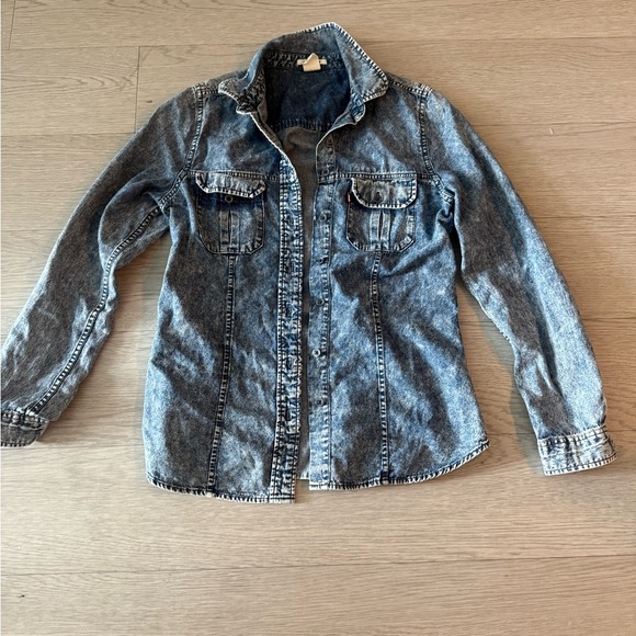 Levis Western Style Soft Lightweight Denim Top Size S - Picture 2 of 6